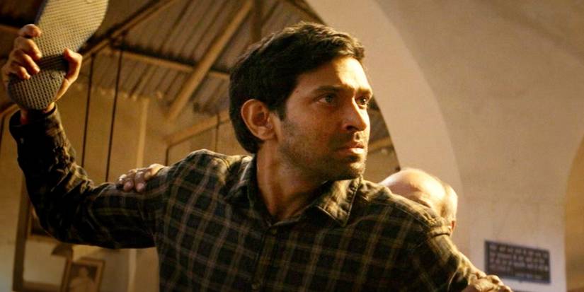 12th fail Sharma holding shoe-1