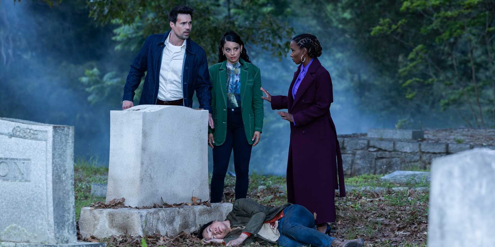 Brett Dalton as Detective Mark Trent, Gabrielle Walsh as Lacey, and Shanola Hampton as Gabi in Found season 2, episode 8