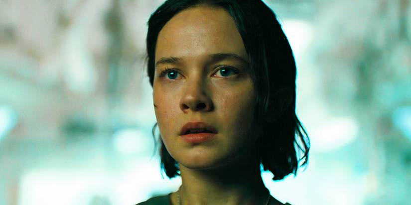 Cailee Spaeny looking thoughtful as Rain in Alien Romulus