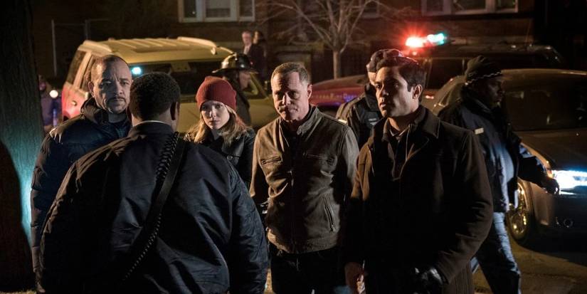 Chicago-PD-and-SVU-crew