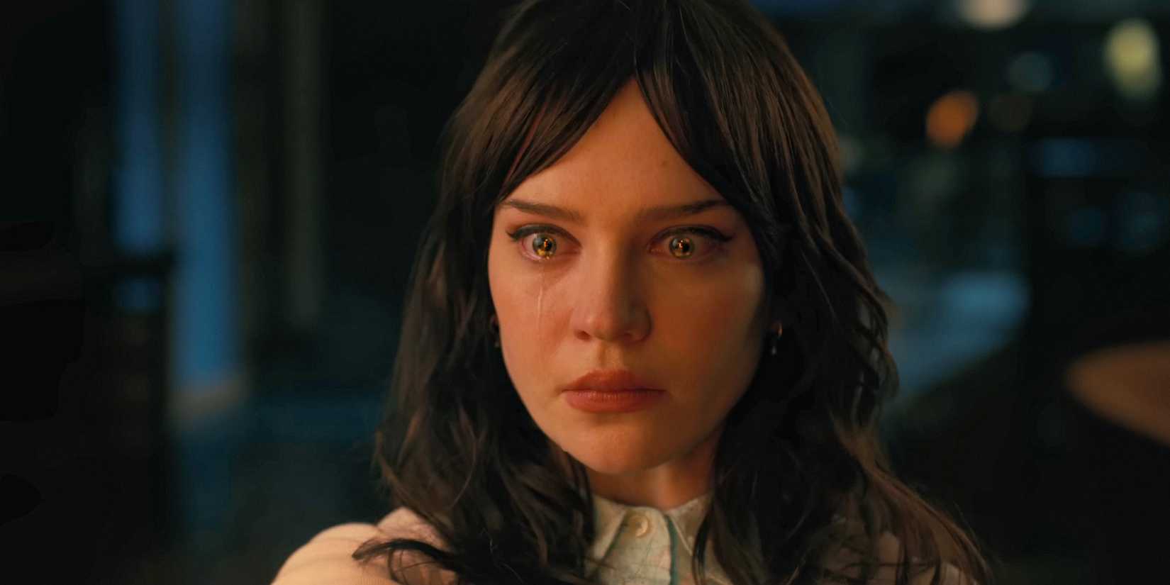 Sophie Thatcher is scared and crying in Companion