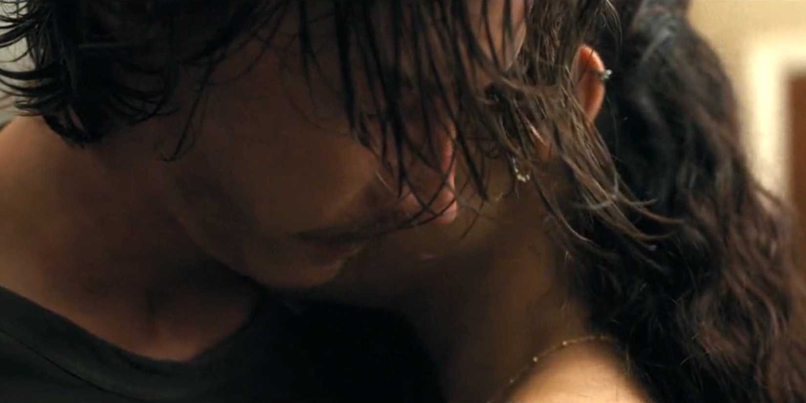 Cooper Norris (Jacob Lofland) and Ariana (Paulina Chávez) hugging in Landman season 1, episode 8
