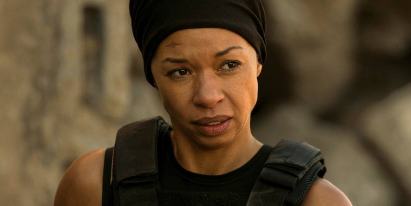 Dawn in The Recruit season 1