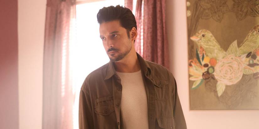 Dhan looking to the right in Found season 2, episode 9