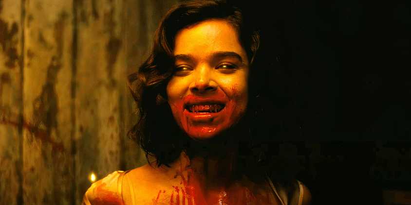 Hailee Steinfeld as a bloody vampire in Sinners