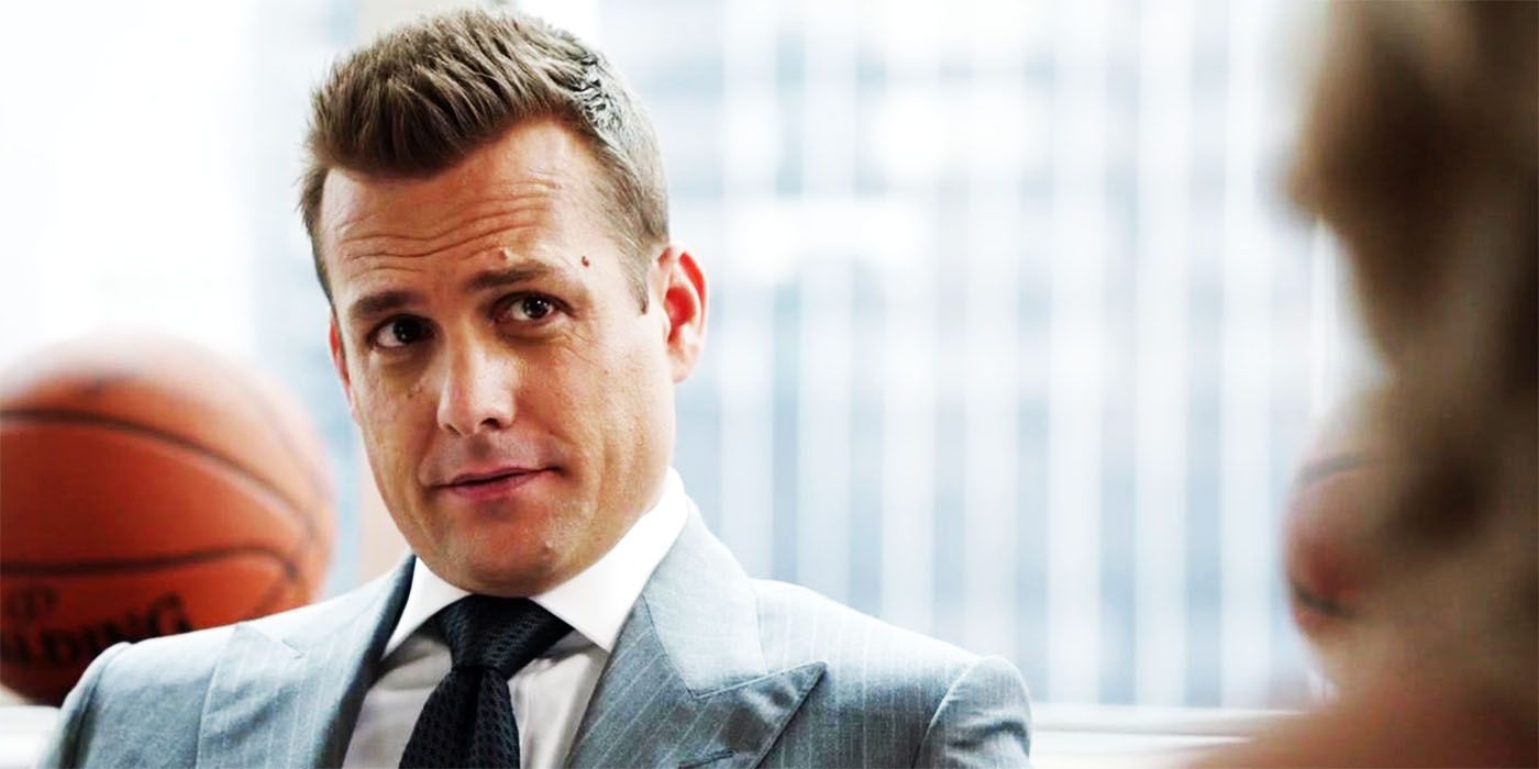 Harvey in an episode of Suits, talking to someone