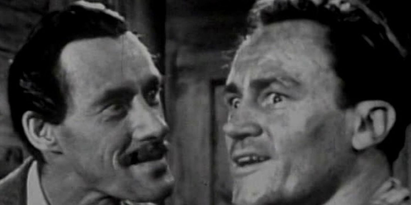 John Carradine and E.G. Marshall look at one another with crazed expressions.