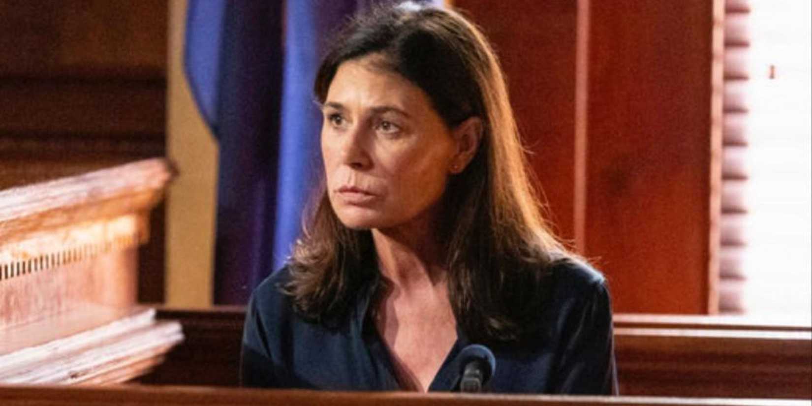 Law & Order Jessica Brady (Maura Tierney) on the witness stand