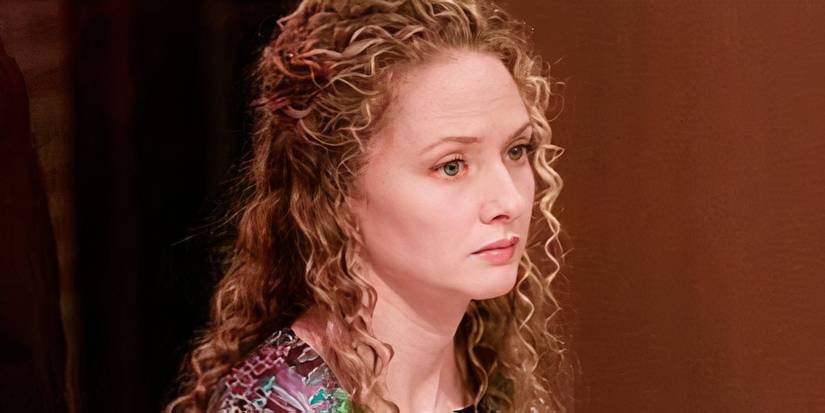 Maria Pitillo As Tina Calcaterra looking concerned in Providence-1