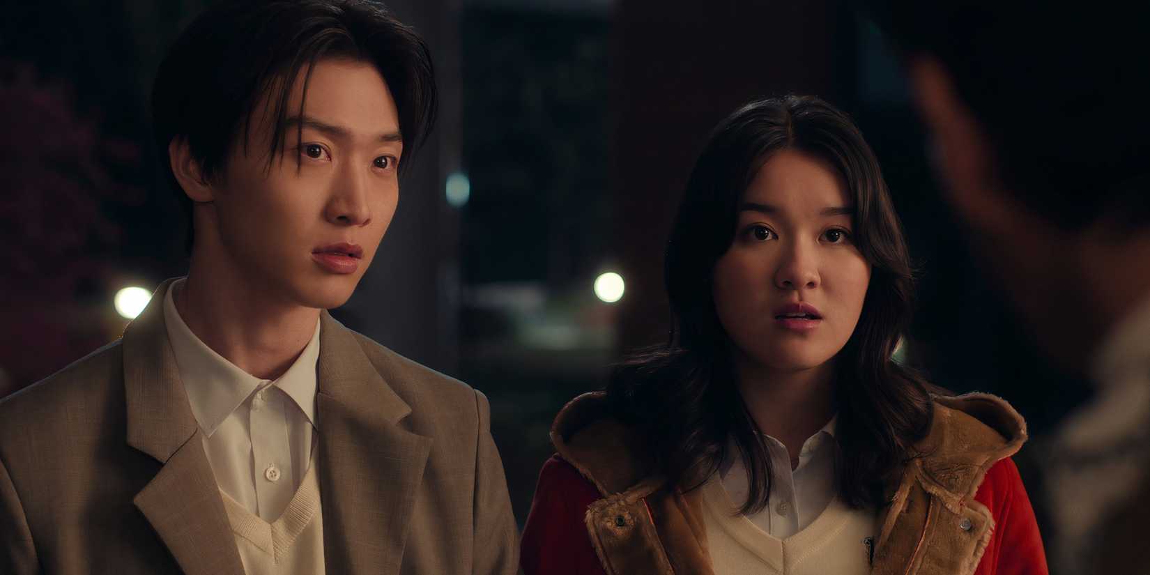 Min Ho stands next to Stella in XO, Kitty season 2