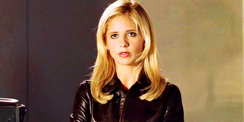 Sarah Michelle Gellar as Buffy Summers in Buffy the Vampire Slayer season 3, episode 22