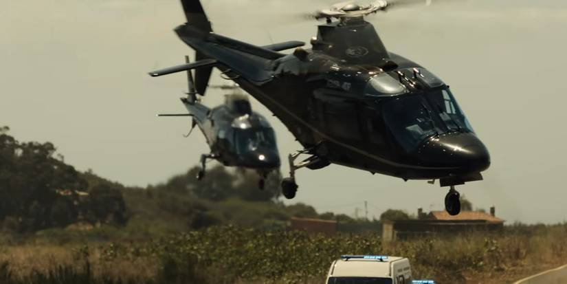 Mafia helicopters attacking Donnie's prison transport in Den of Thieves 2 Pantera