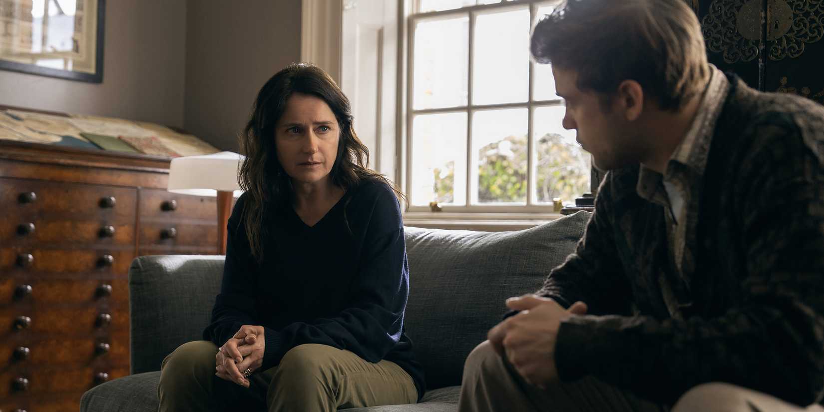Sidse Babett Knudsen & Leo Woodall sitting at an office in Prime Target