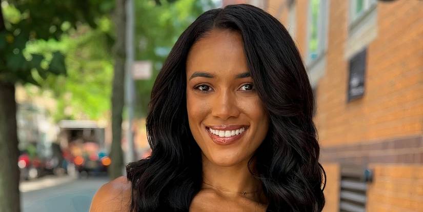 The Bachelor Season 29 Contestant Zoe McGrady Posing Outdoors