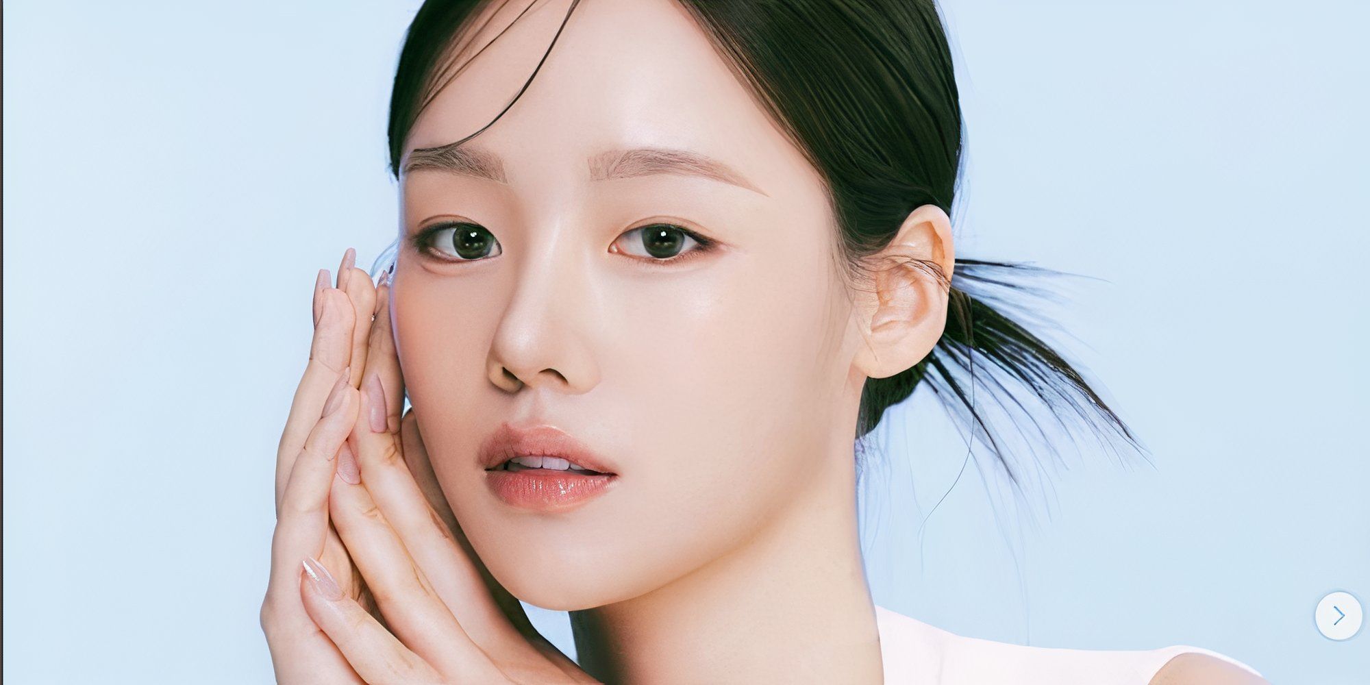 Single&rsquo;s Inferno Kim Min-Seol modeling shot close up of her face