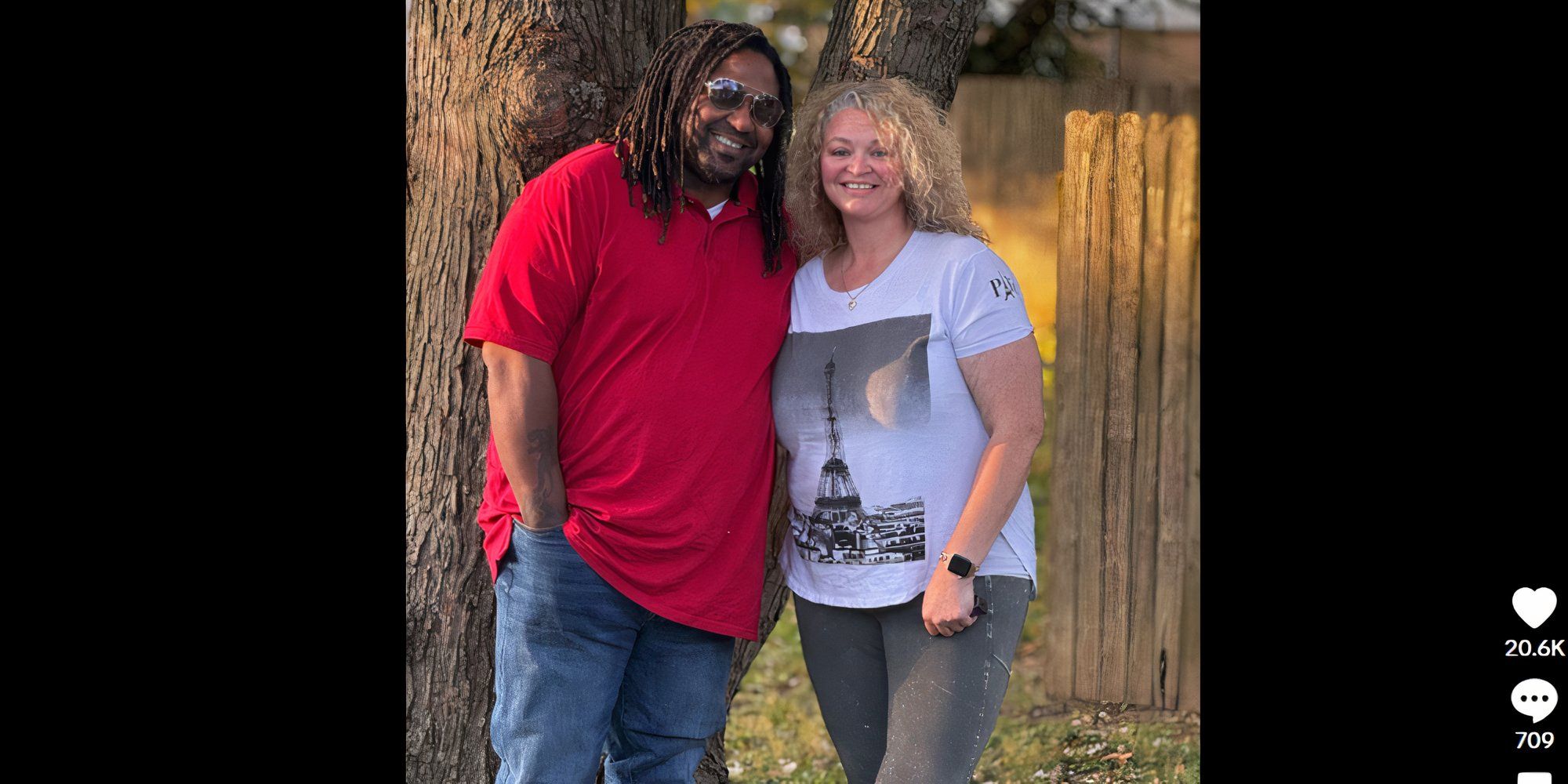 1000-lb Sisters Amanda Halterman and Leonard Moore posing side by side smiling