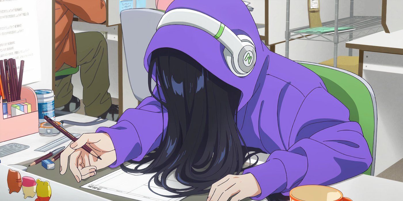 Natsuko con cappuccio ascoltando musica