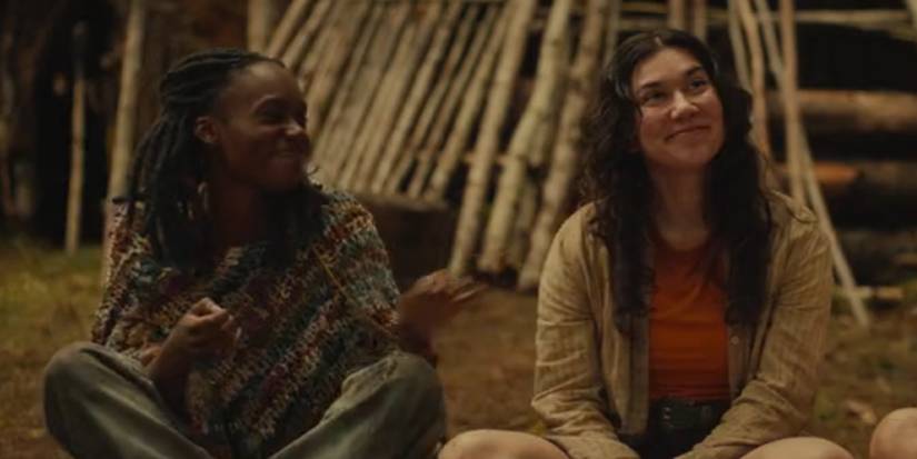 Akilah and Gen in Yellowjackets season 3