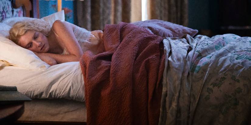 Alexandra in bed in 1923 season 2