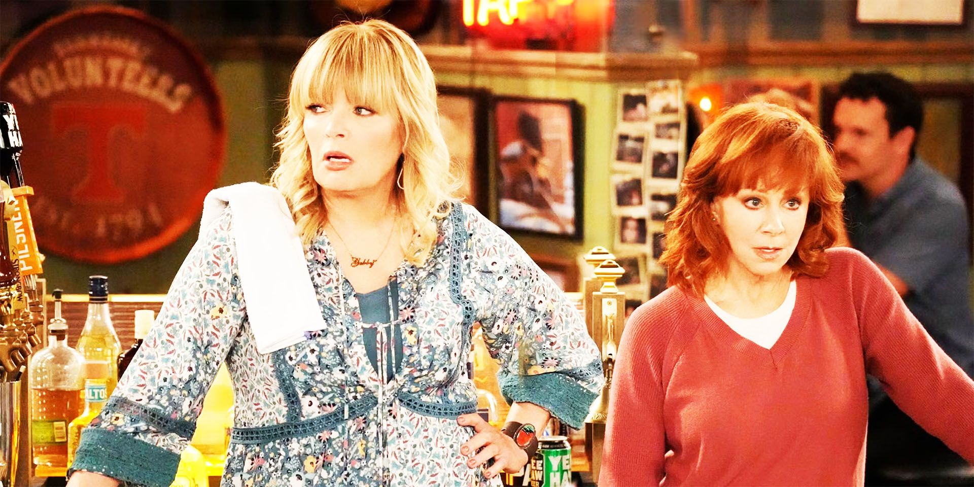 Bobbi and Gabby in Happy&rsquo;s Place season 1, standing together