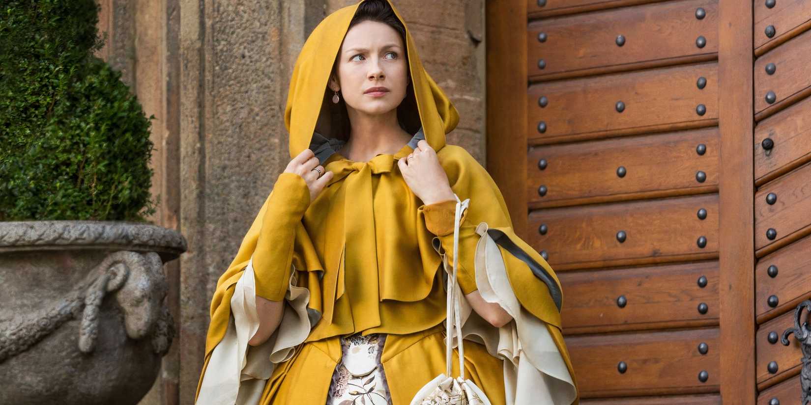 Claire in Outlander season 2
