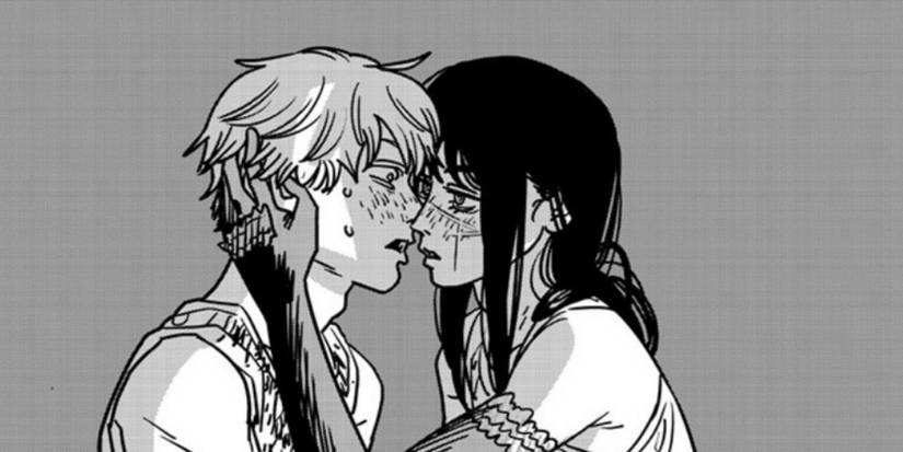 Denji and Yoru kiss in Chainsaw Man