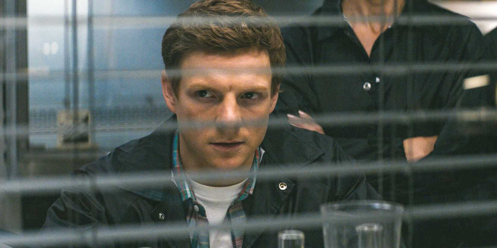 Dexter (Patrick Gibson) looking at Aaron with suspicion in Dexter: Original Sin Season 1 Ep 9