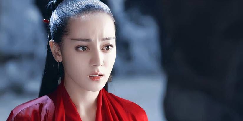 Dilraba Dilmurat looking sad in The Flame's Daughter
