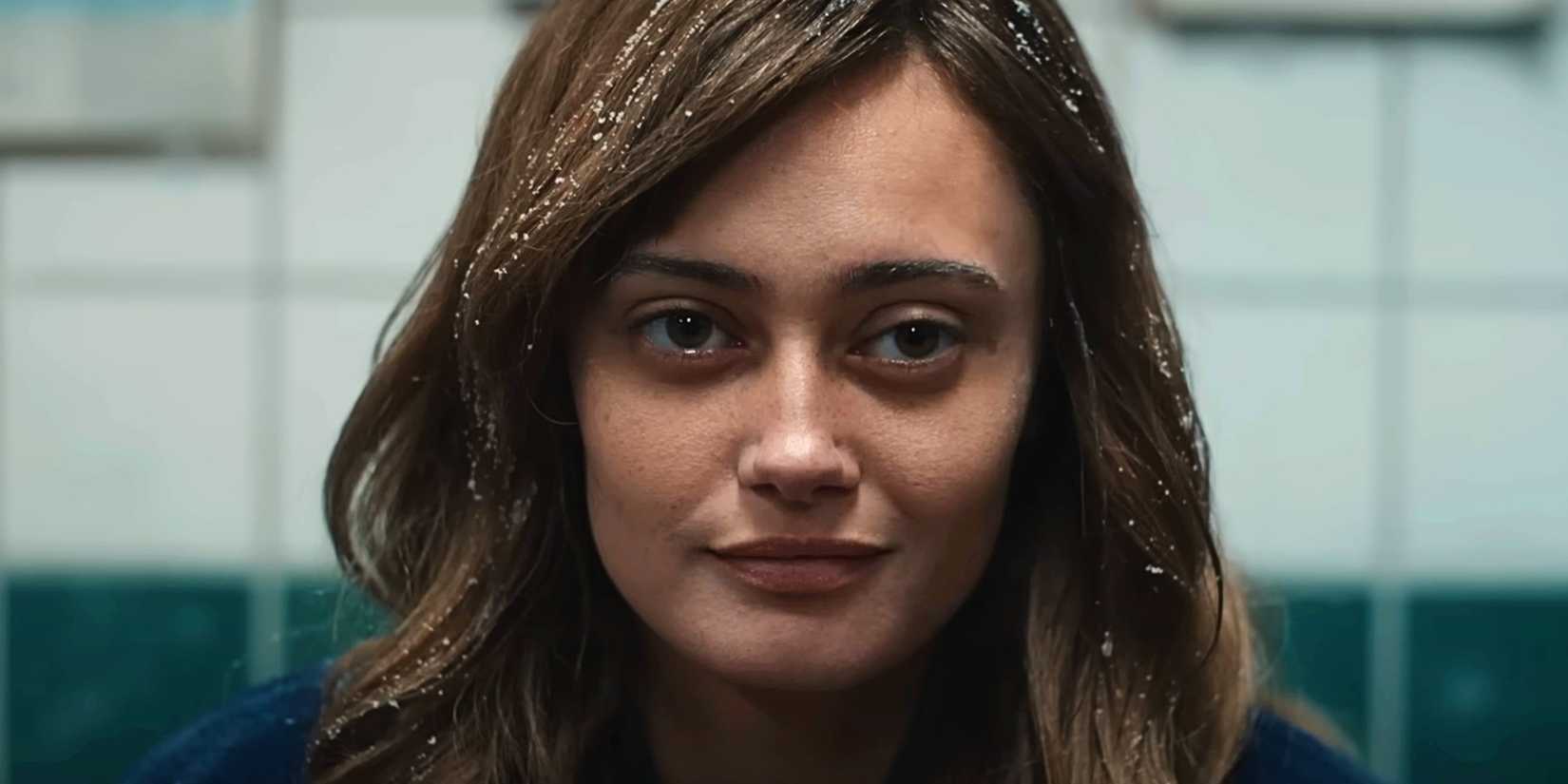Ella Purnell as Jackie in a vision in Yellowjackets season 3
