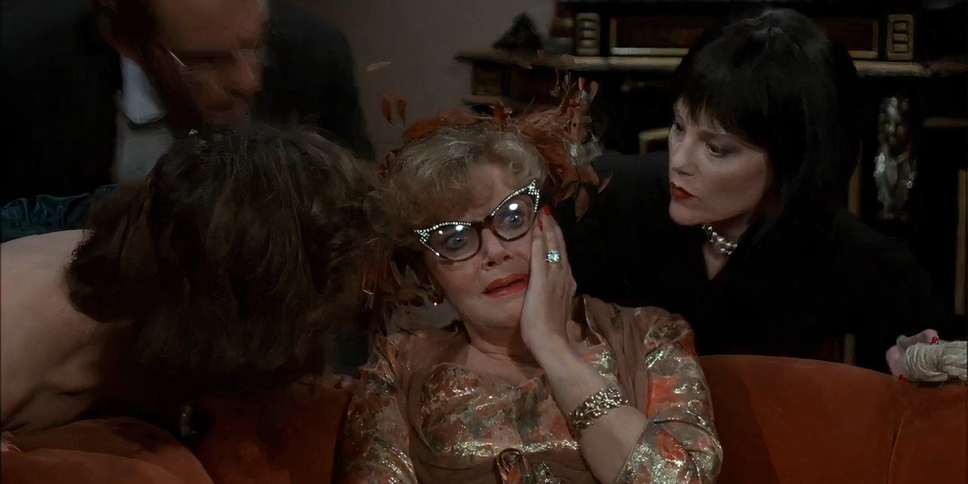 Everyone watching to see if Eileen Brennan like Mrs. Peacock dies in Clue