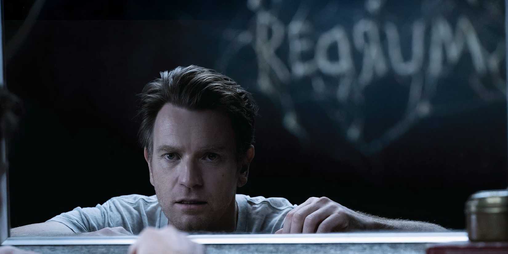 Actor Ewan McGregor as Danny in Doctor Sleep.