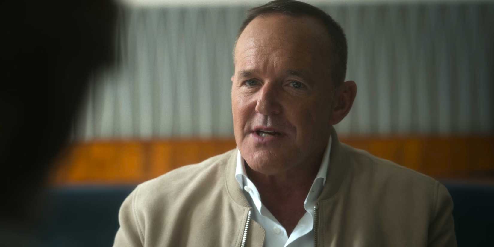 Robert Lyndon (Clark Gregg) in Zero Day season 1, episode 2