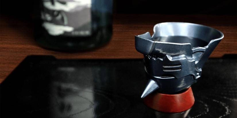 The "Cup of Alphonse," a sake glass modeled after Al's helmet.