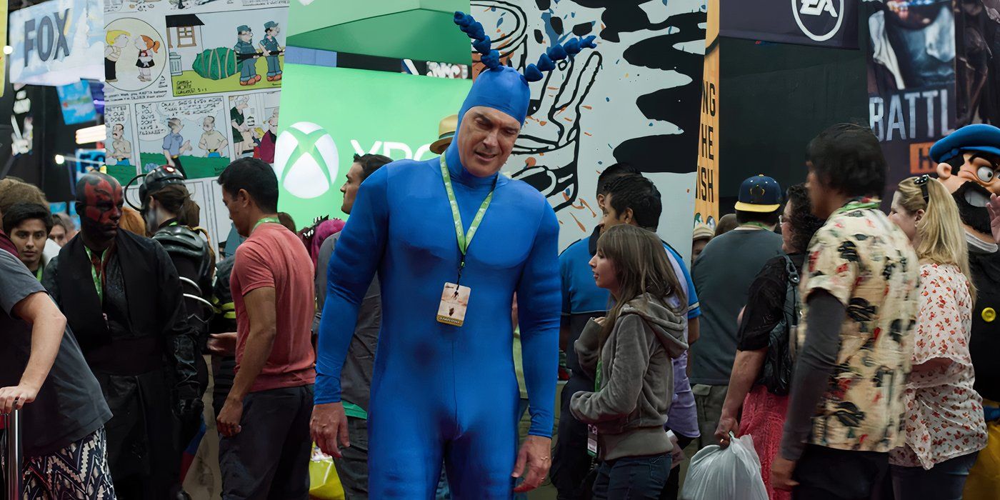 Cara vestido como o carrapato na Comic-Con em Ted 2