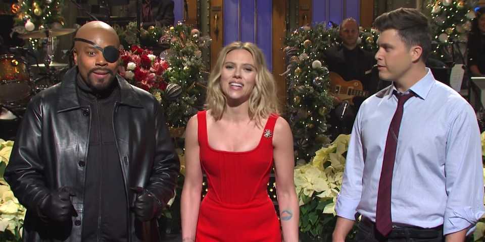 Kenan-Thompson-Scarlett-Johansson-and-Colin-Jost-in-SNL