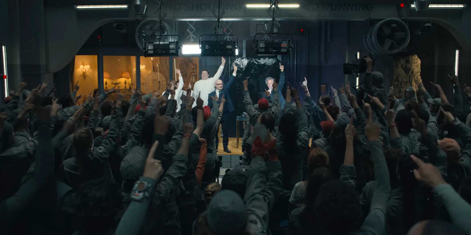 Kenneth Marshall leading an army of multiples to colonize Niflheim in Mickey 17