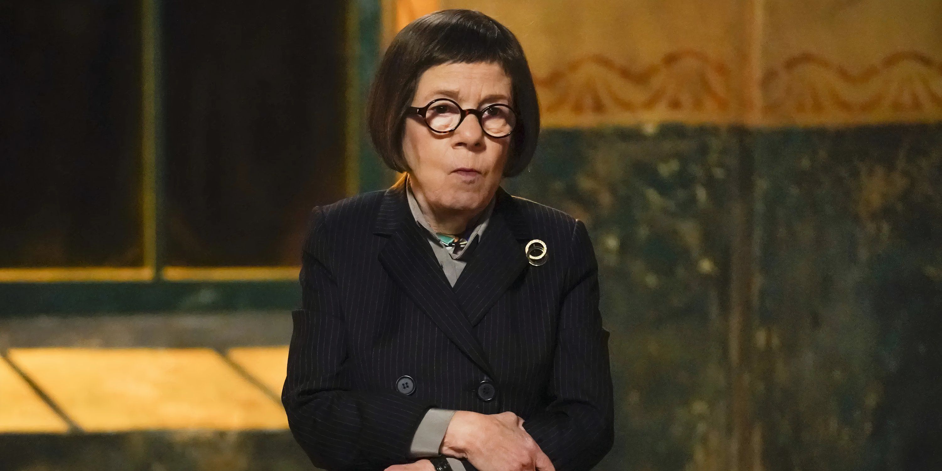 Linda Hunt trong vai trò của Hetty Langa trong NCIS: Los -angles