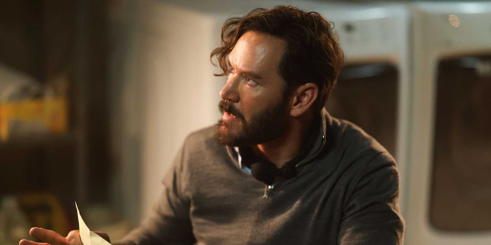 Mark-Paul Gosselaar as Sir in Found season 2, episode 12