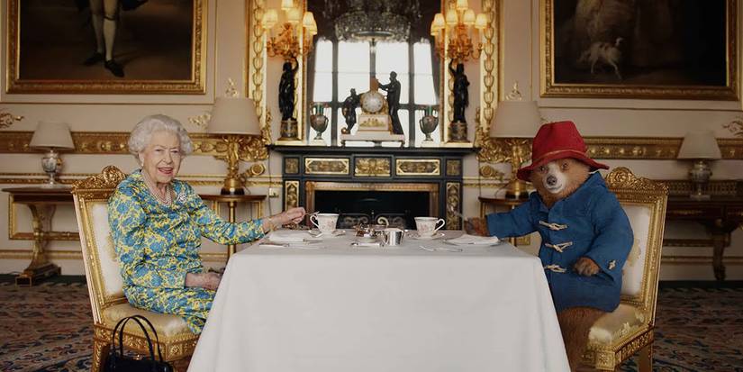 paddington and queen elizabeth II