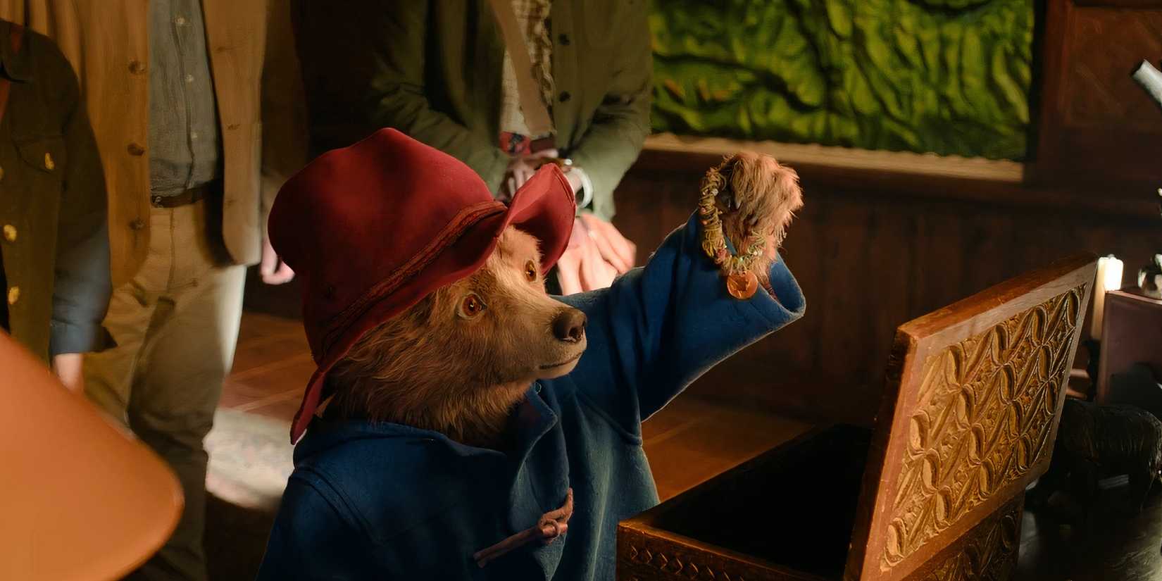 Paddington wearing Aunt Lucy's bracelet in Paddington in Peru