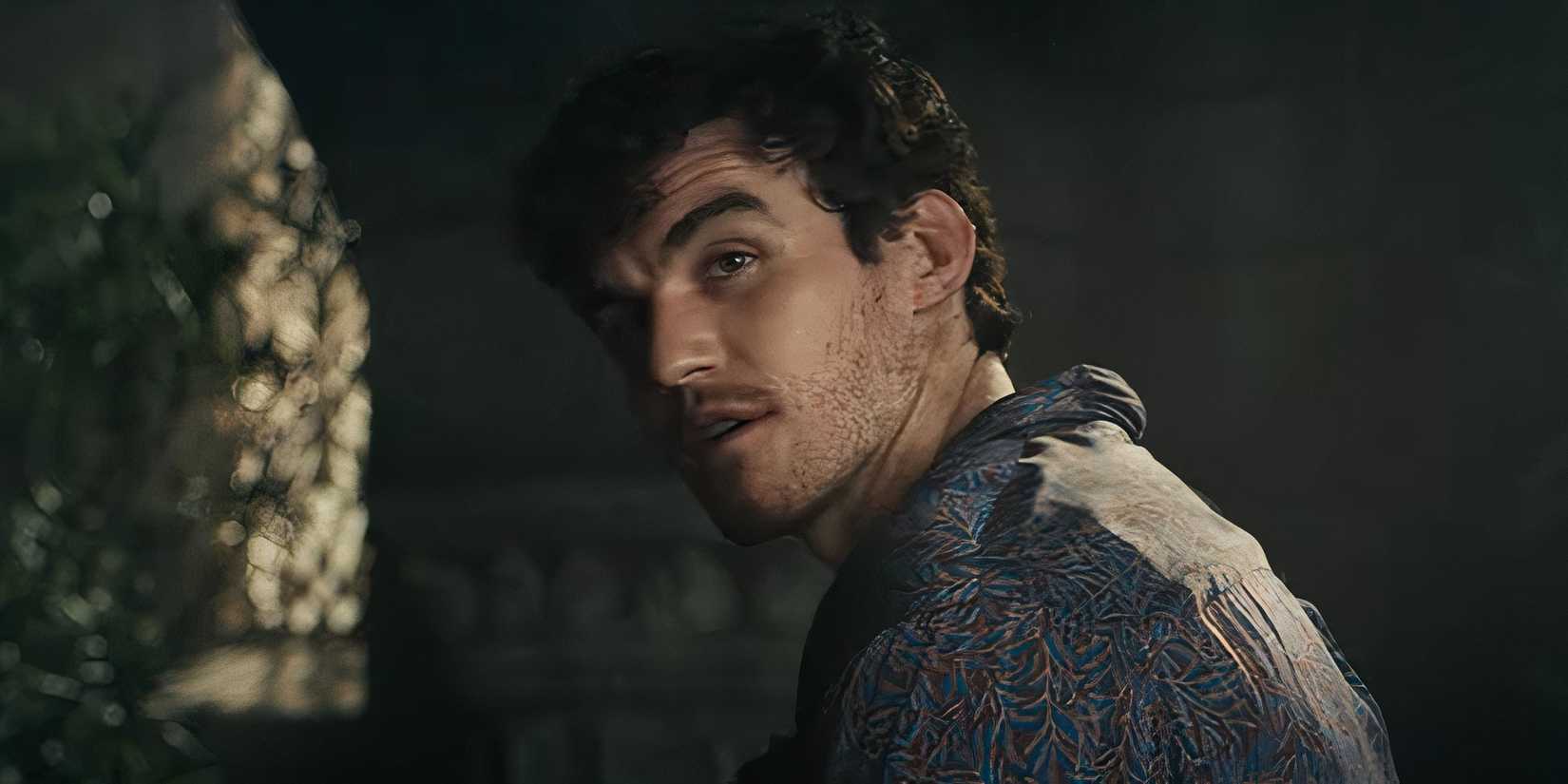 Dónal Finn as Mat Cauthon in the Wheel of Time Season 3 trailer