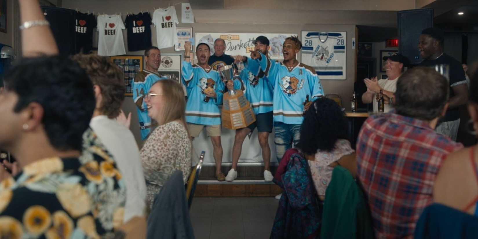 The Bulldogs at the Beef 'N Bird in Shoresy season 4