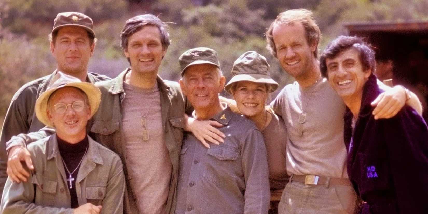 The cast of MASH posing for a promotional photo