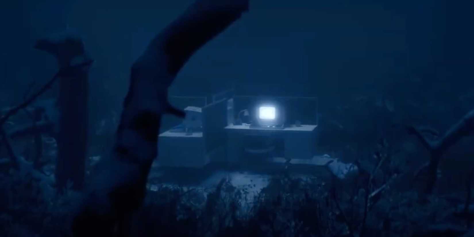 The MDR desk cubicle and computers in Irving's nightmare in Severance season 2 episode 4