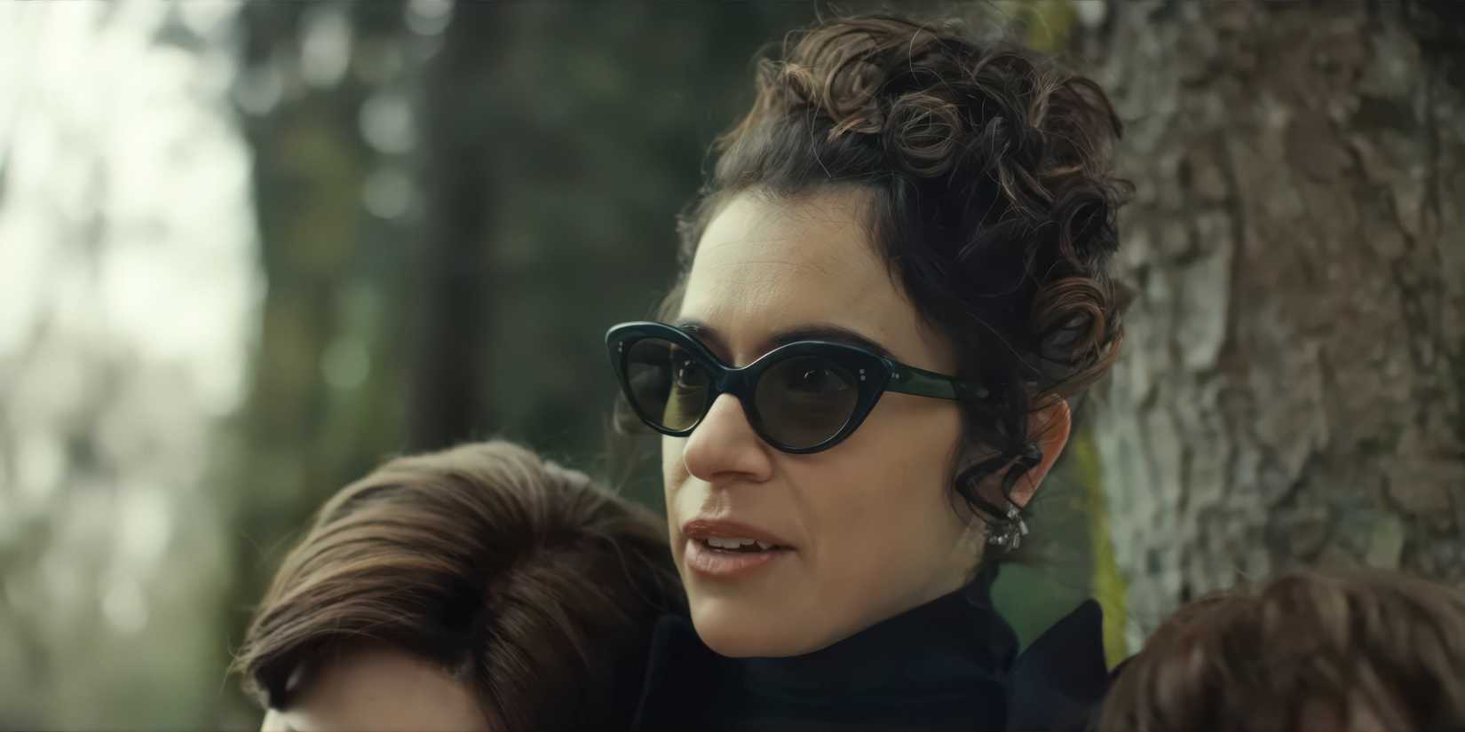 Lois (Tatiana Maslany) wearing sunglasses in The Monkey