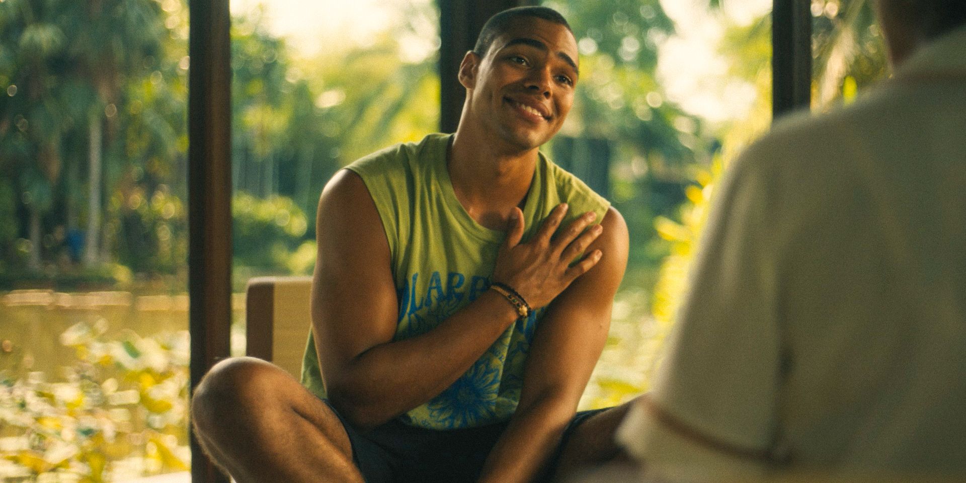 Zion Lindsey (Nicholas Duvernay) attempting to meditate in The White Lotus Season 3 Ep 1