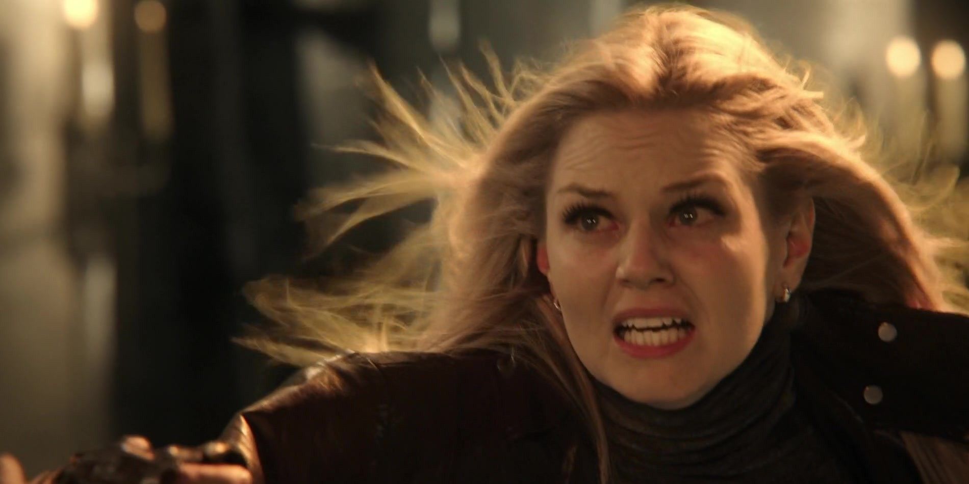 Emma in Once Upon a Time season 3, episode 22, "There's No Place Like Home"