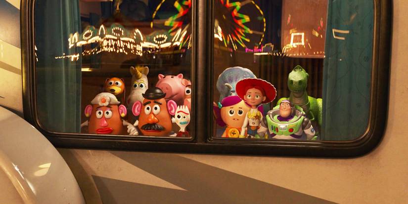Toy Story 4 ending the toys looking at Bo Peep and Woody