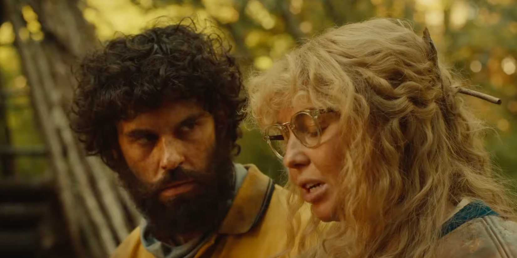 Coach Ben and Misty in Yellowjackets season 3 episode 4 "12 Angry Girls and 1 Drunk Travis"