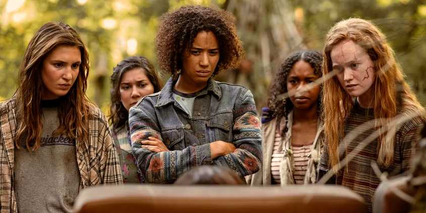 Yellowjackets season 3 young Shauna, Taissa, and Van